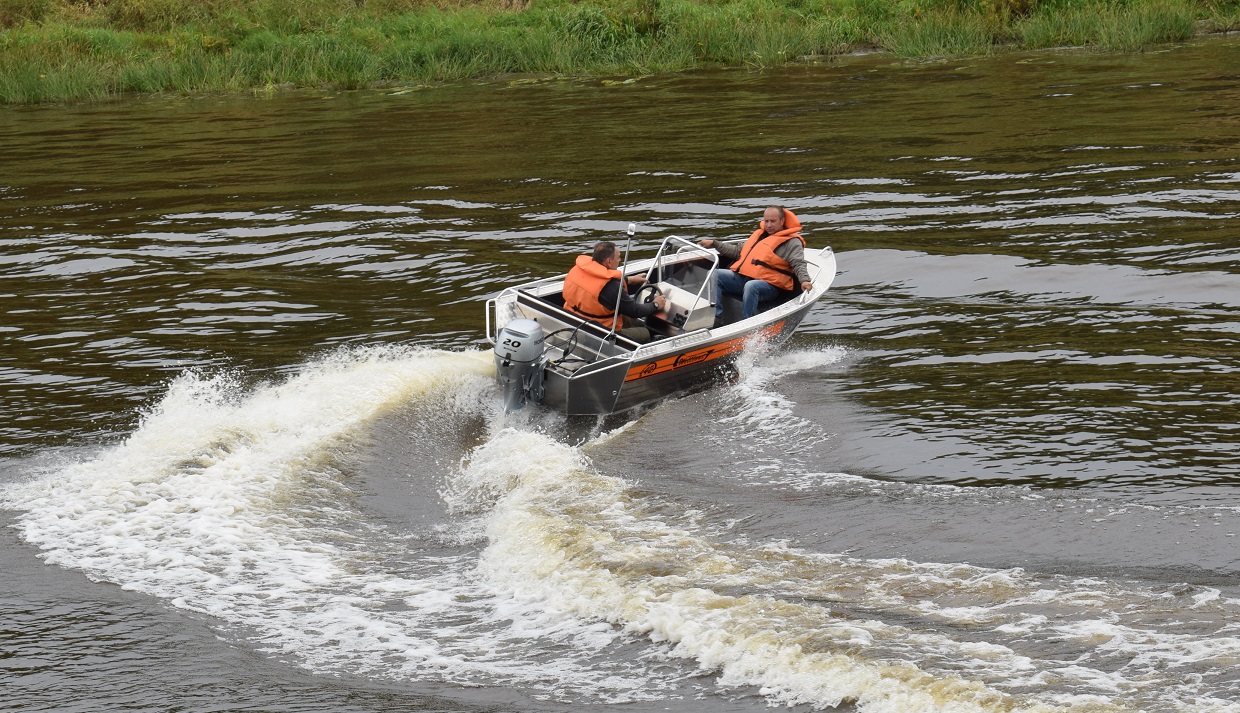 Wellboat-42NexT консоль